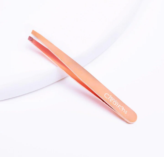 BEAUTY CREATIONS EYEBROW TWEEZER
