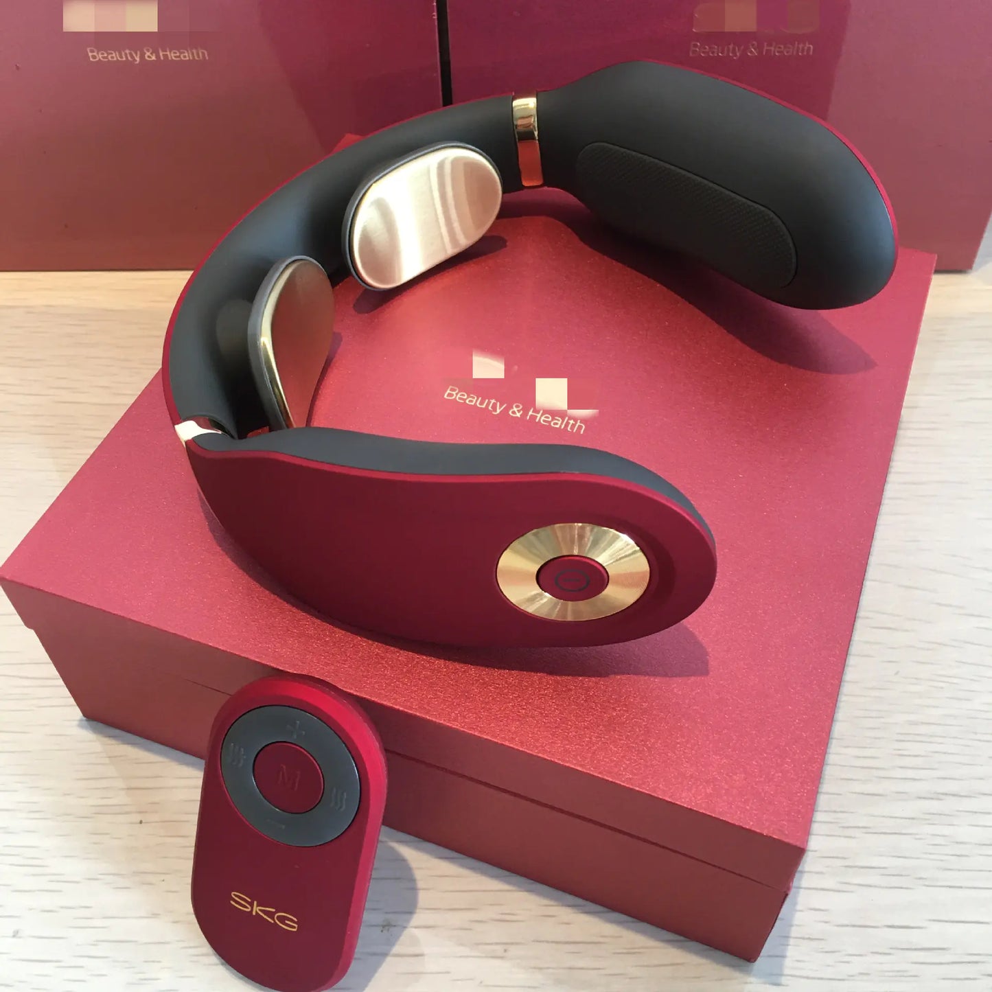 SKG4098 Red Premium Neck Massager with Remote
